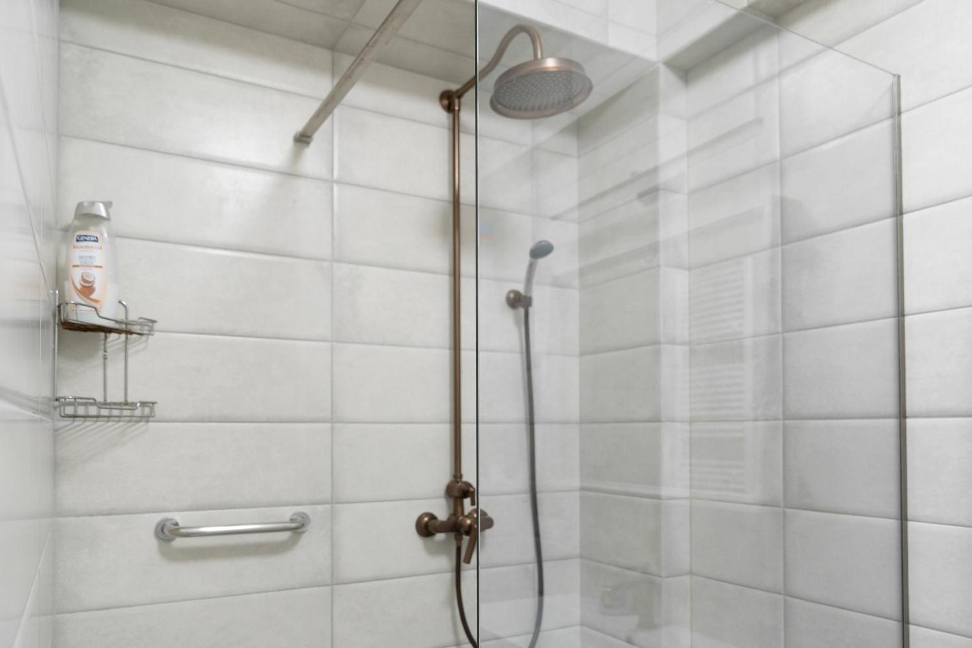 Tourist Grand Ismail Apartments 키시나우 외부 사진
